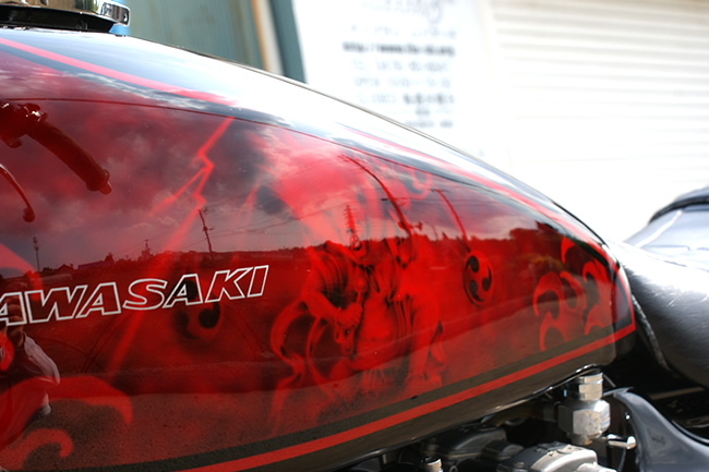 エアーブラシシバアート 特殊ペイント KAWASAKI Z1 火の玉カラー