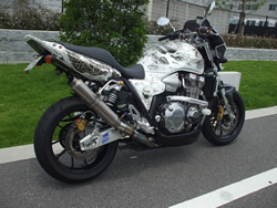 CB1300SF^N@}@GAuV@JX^yCg