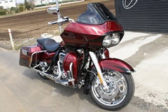 JX^yCg@Harley Davidson FLTRUSE CVO [hOCh Eg@