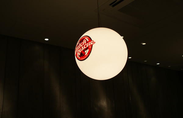 電球グローブ　球体ペイント
