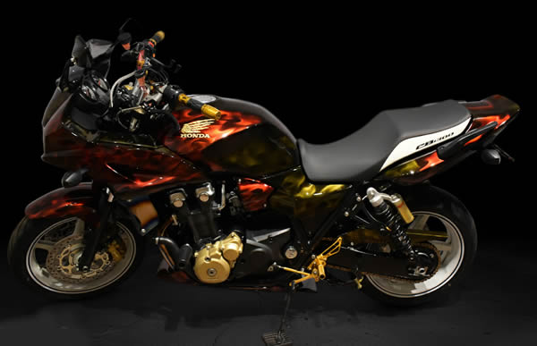 CB1300 レストアペイントの施工例　　