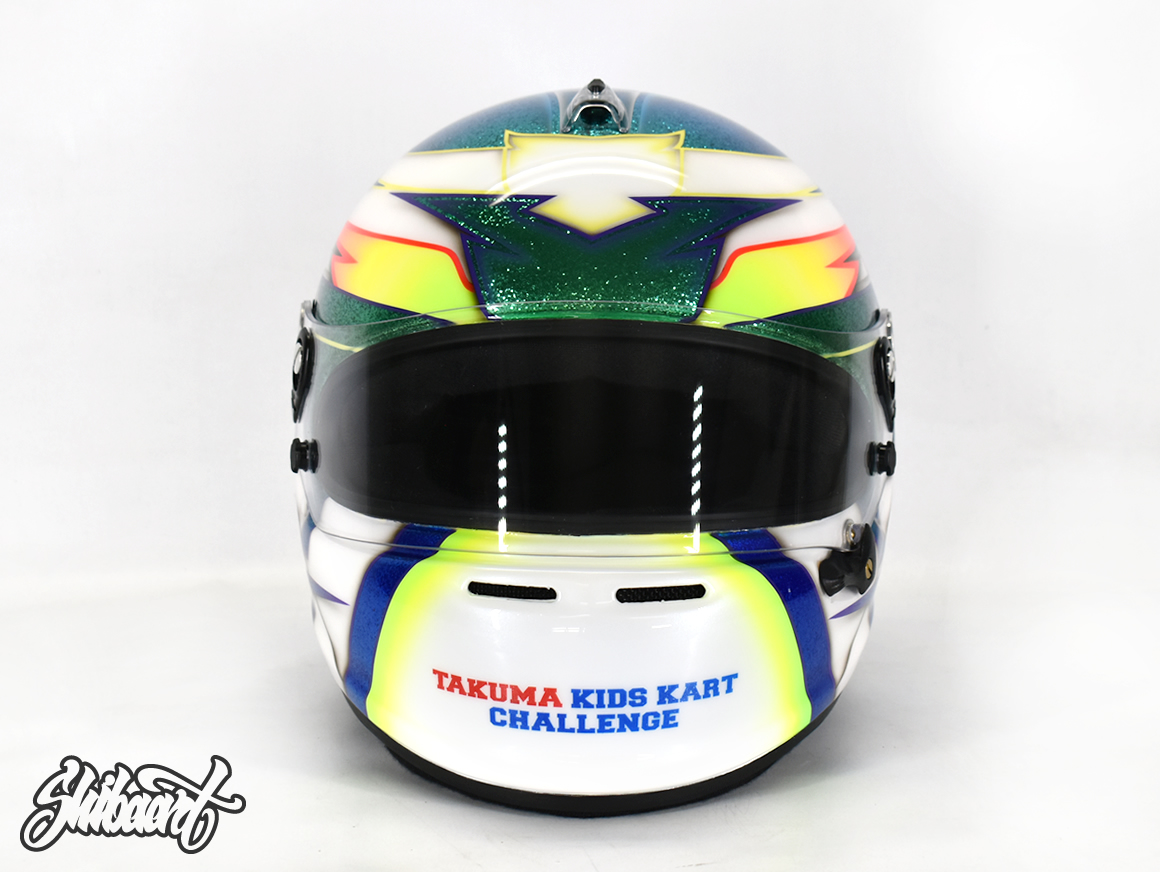 濱邉誠己選手 ARAI GP-6S レーシングヘルメットペイント｜大粒フレーク×キャンディーグリーン＆ブルーペイント制作の施工事例1